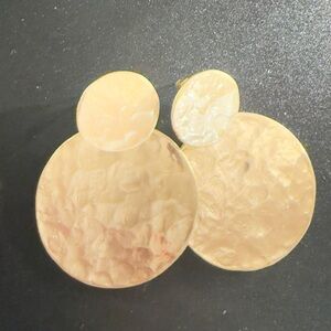 Lulu’s Elegant Gold-Tone Hammered Disc Earrings